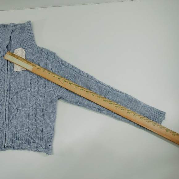 Willow & Wind Blue Cable Knit Full Zip Cropped Sweater Size S - Picture 6 of 9